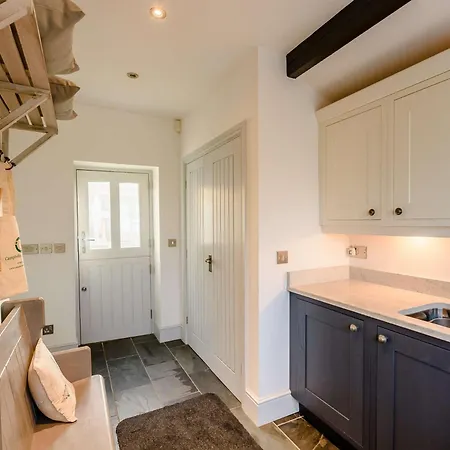 Holiday home 2 Bed In G0152