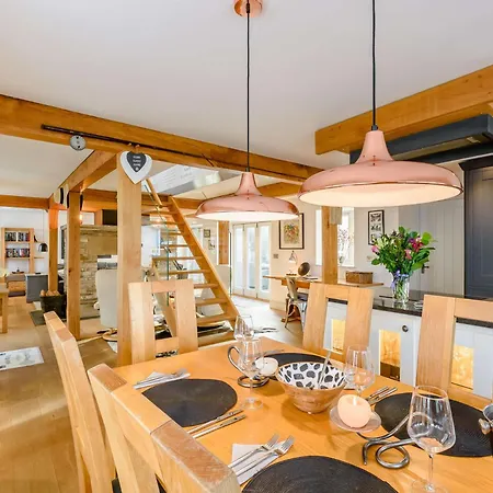 2 Bed In G0152 Holiday home
