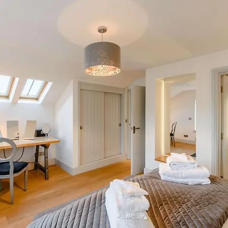 2 Bed In G0152 Holiday home